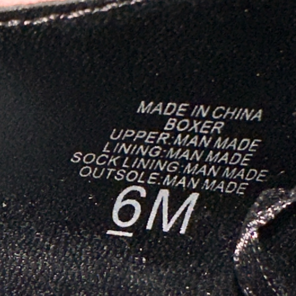 Soda Brand - Pink Mary Jane Shoes with Buckle - like new ! - Picture 3 of 4